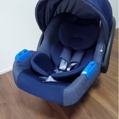 【受け渡し確定】チャイルドシート　無料