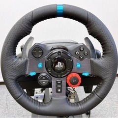 ロジクール Logicool ハンドルコントローラー ステアリングコントローラーの画像