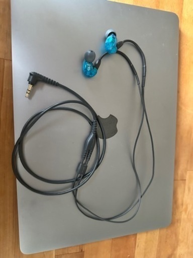 ヘッドフォン SHURE se215
