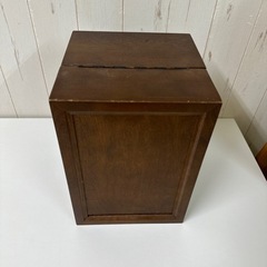 木製箱型鏡台　中古の画像