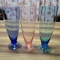 琉球ガラス風なコップの画像