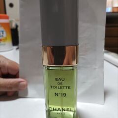 シャネルNo.19