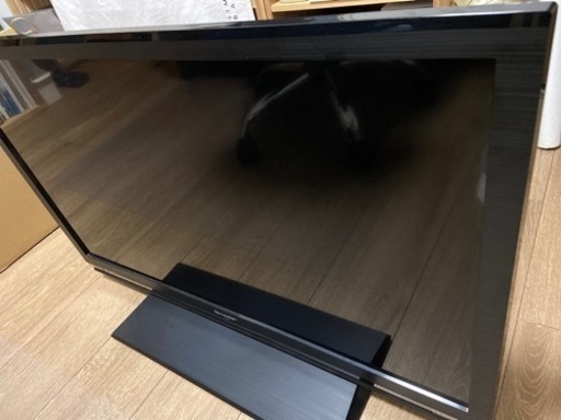 32インチ液晶テレビ