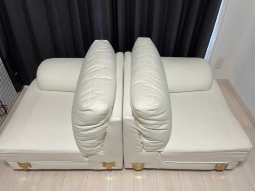 ヴォーグココ　 フランス産フェザー入りソファー?️