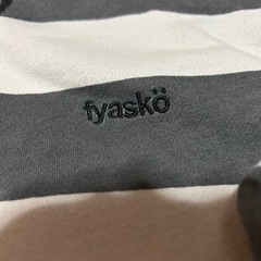 リバーシブルパーカーの画像