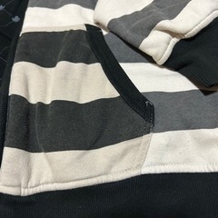 リバーシブルパーカーの画像