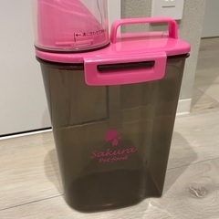 【終了】ペットフードストッカー