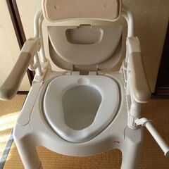 ポータブルトイレの画像