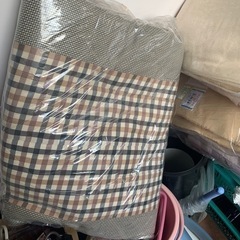 こたつ敷き布団の画像