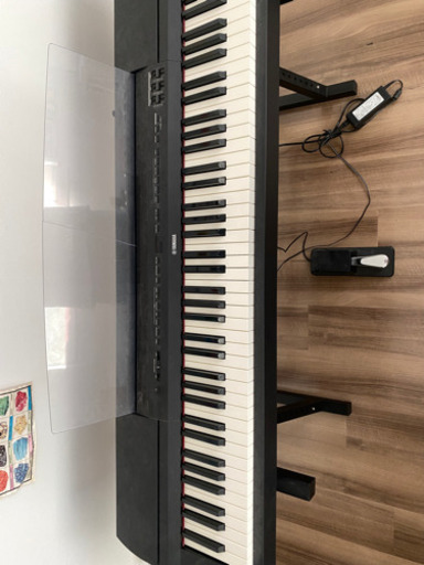 ヤマハ　ポータブル電子ピアノ　P255 スタンドありも可能