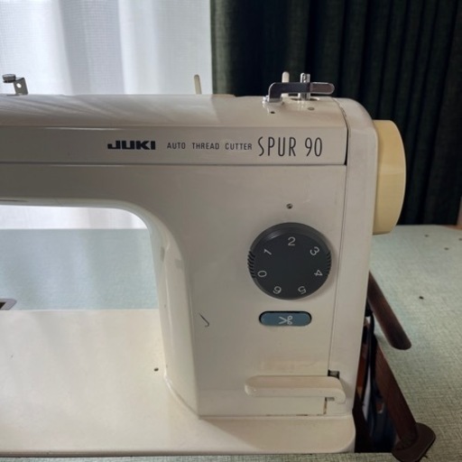 家庭用　業務用ミシン