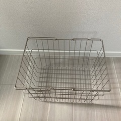 【場所、日時指定あり】ワイヤーバスケットクアドラドMの画像