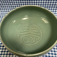 青磁　品のある色合いの画像