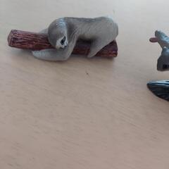 子供用品　おもちゃ　フィギュア　　