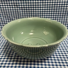 青磁　淡い綺麗な緑色