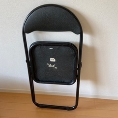 折りたたみ椅子　パイプ椅子の画像