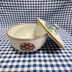 蓋付湯呑みの画像