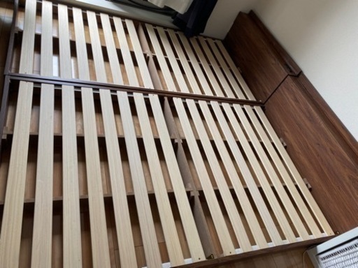 シングルベッド　セミダブルベッド　ベッドフレーム　すのこ付