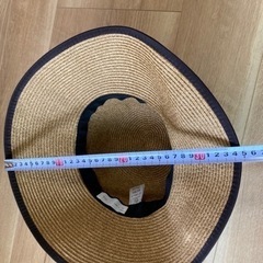 リボン付き麦わら帽子の画像