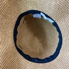 リボン付き麦わら帽子の画像