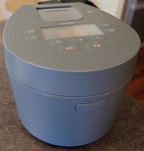 アイリスオーヤマ　炊飯器　2022年製