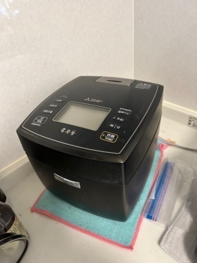 炊飯器　三菱　本炭窯　NJ-VWB10-B