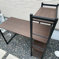 【受渡者決定】ニトリ　パソコンテーブル　ダークブラウンの画像