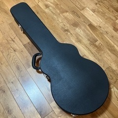 美品　レスポール用ハードケース　KC/LP-120　鍵付き