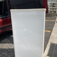 決まりました！値下げしました！SANYO 小型冷凍ストッカー(S...