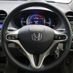 🔵オトロン🔵自社ローン・金利０%　🚗【ホンダ◎インサイト　G】🚙・・・走行距離1.95万㎞の画像