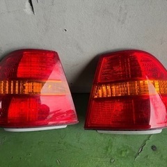 トヨタ　30セルシオ　テールランプ　左右セット