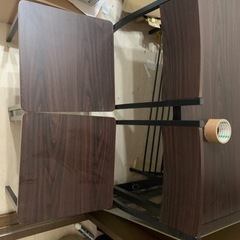 4人掛けテーブル差し上げますの画像