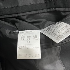 スーツ　黒の画像