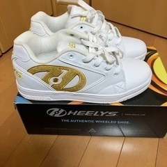 HEELYS  ローラーシューズ　大人用　未使用の画像