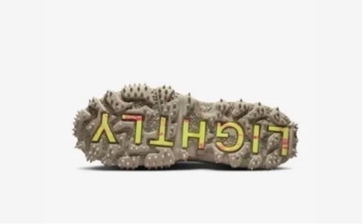 オフホワイト×ナイキ テラフォーマ サミットホワイト&サイキックパープル