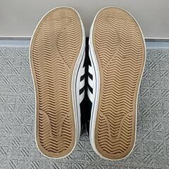 アディダススニーカー　28㎝の画像