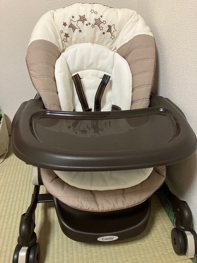 コンビ　ハイローチェア　ネムリラ　オートスイング