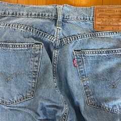 リーバイス　7分丈ジーンズの画像