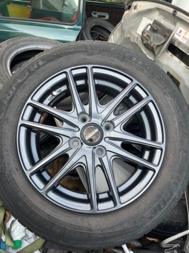タイヤホイール　165/70R14