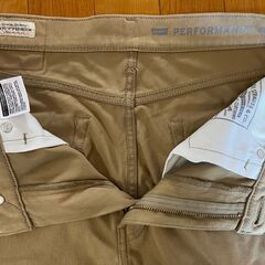 リーバイス　7分丈ジーンズ　茶色の画像