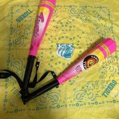 阪神タイガース　メガホンとバンダナの画像