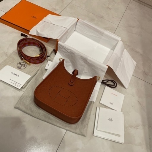 売り切れ　早い者勝ち　新品未使用　HERMES エルメス　エブリン tpm  トリヨンクレマンス　U刻印 GP金具