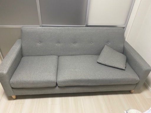 【値下げ交渉可】【8月25日まで引き取ってくれる方限定】3人がけソファー