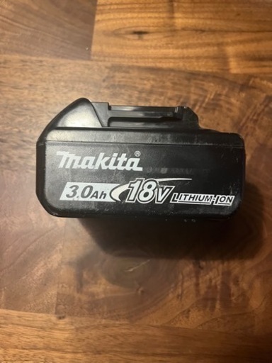 マキタ　バッテリー　18v 3.0Ah