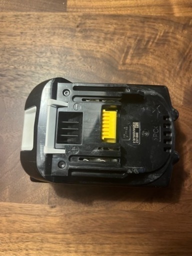 マキタ　バッテリー　18v 3.0Ah