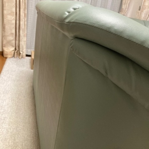 応接セット引き取り手決まりました。、ありがとうございました。