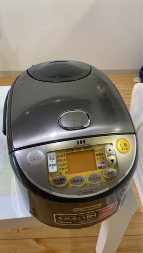 1000 円