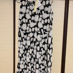 透け感のあるMサイズのワンピース　新品