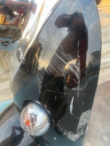 今でも通勤で使っていますが擦り傷多数あるので外見を確認してから取引しましょう