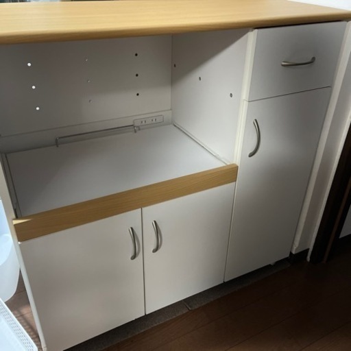 キッチンカウンター　レンジ台　キャビネット　収納棚